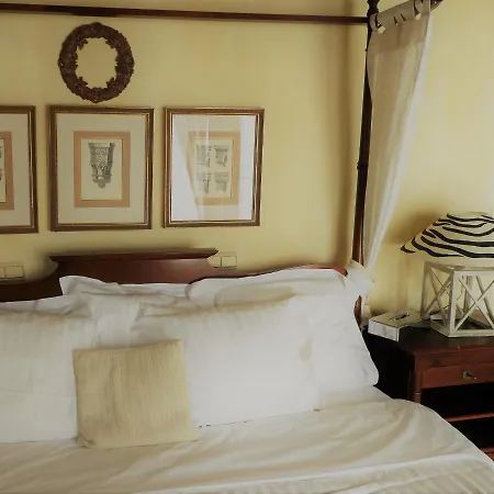 Recour Hotel 4*